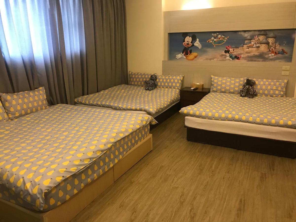 Mickey House-Fuxing Apartman Tajcshung Kültér fotó